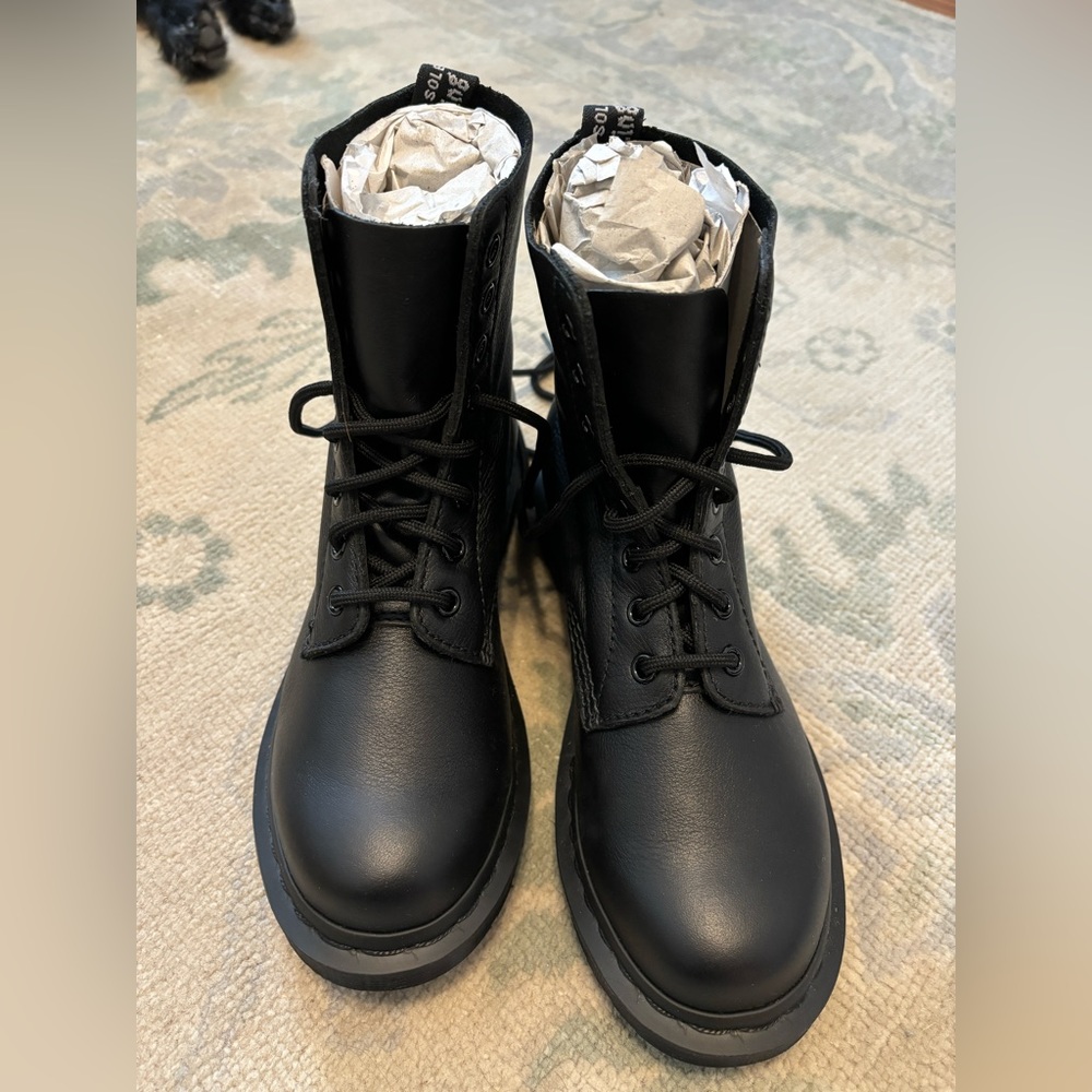 Dr martens pascal mono 1460 black us 7 women’s NWT